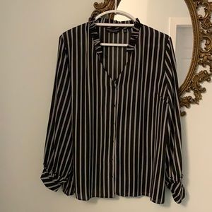 Dorothy Perkins US16 black/White stripe blouse